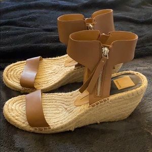 Tan wedges